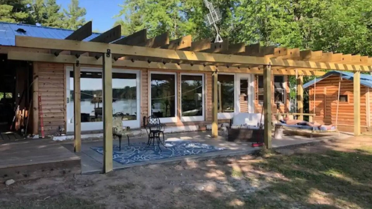 Turtle Lake Cabin | The Little Ottern