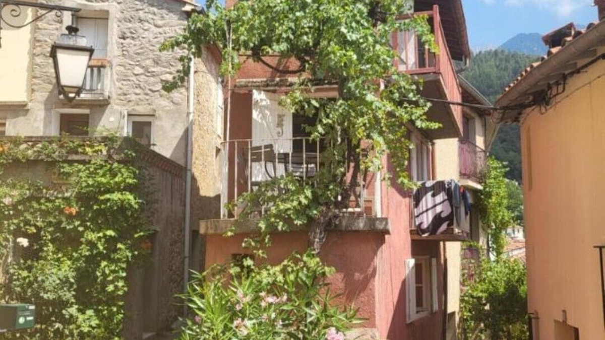 Vernet-les-Bains Cottage | The Little Pink House