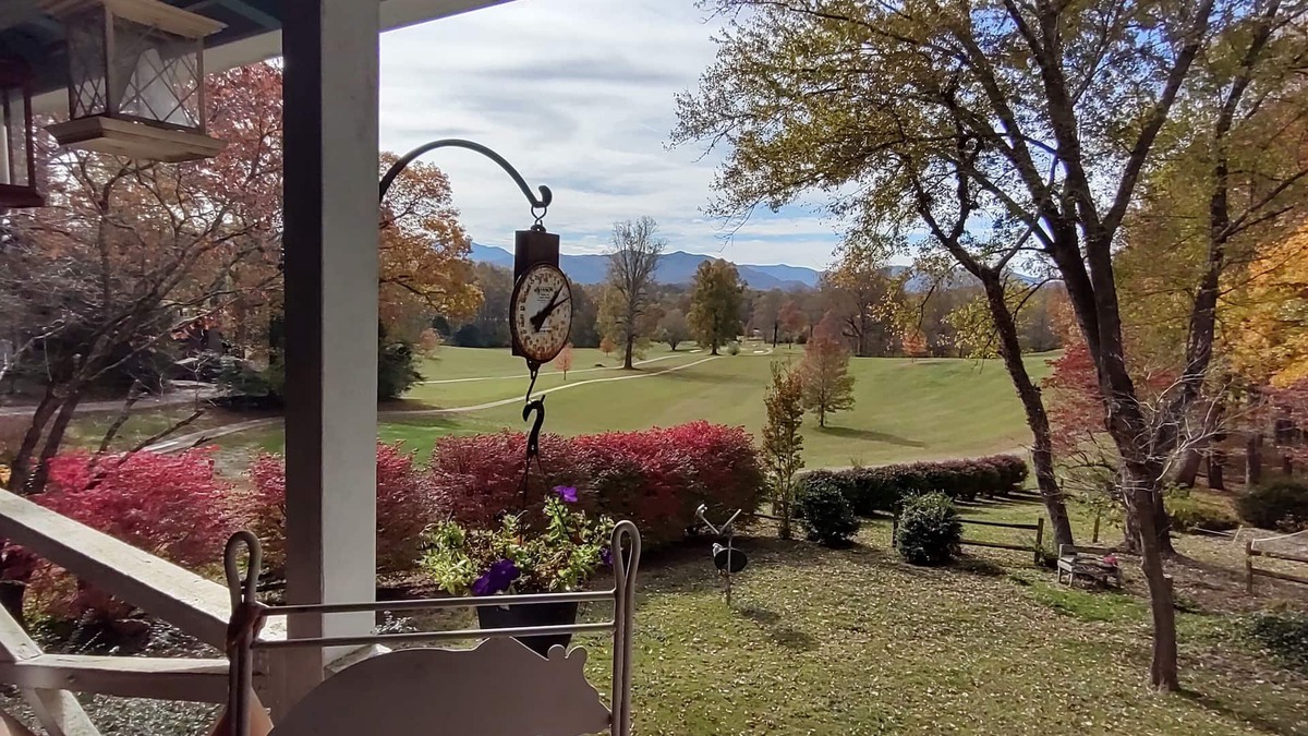 Franklin Cottage | The Little White Dogwood cabin. Time is priceless . March Special!