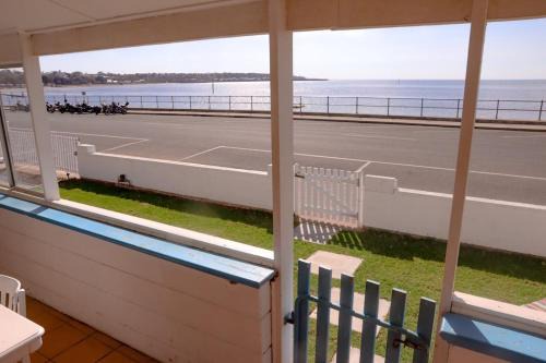 Port Vincent House | The Little White House