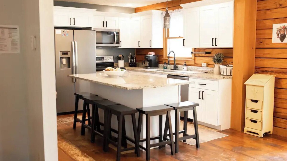 Waynesville Cabin | The Lodge at Hawthorn Haven