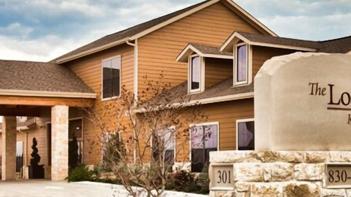 Kenedy Hotel | The Lodge at Kenedy