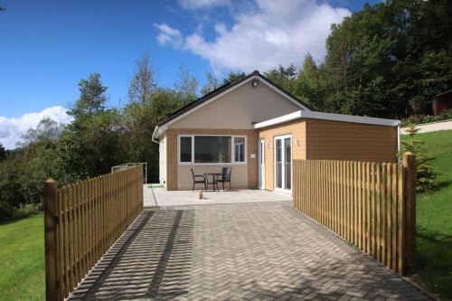 Keynsham House | The Lodge at The Elms