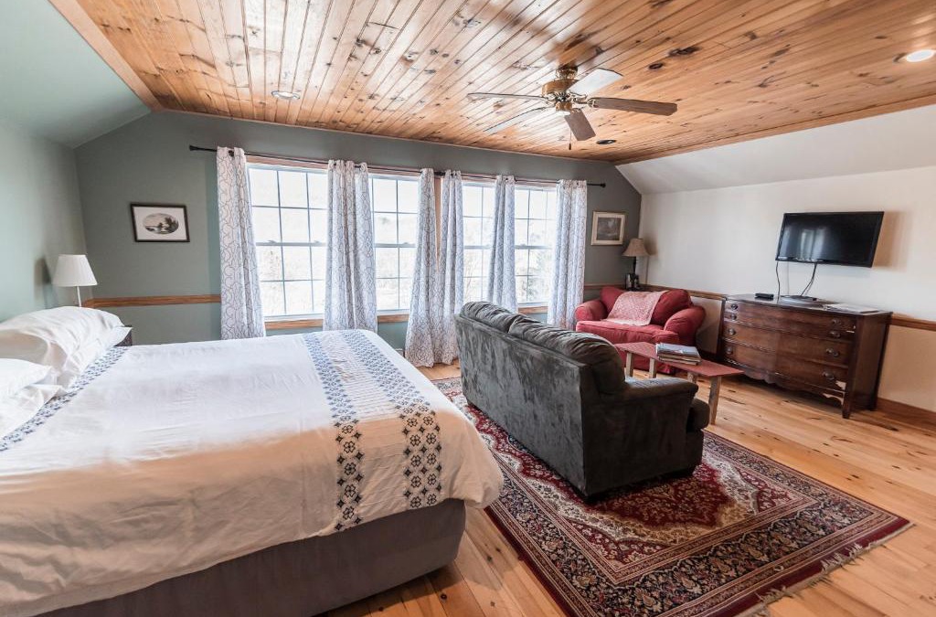 Bolivar Apartment | The Loft at the Barn
