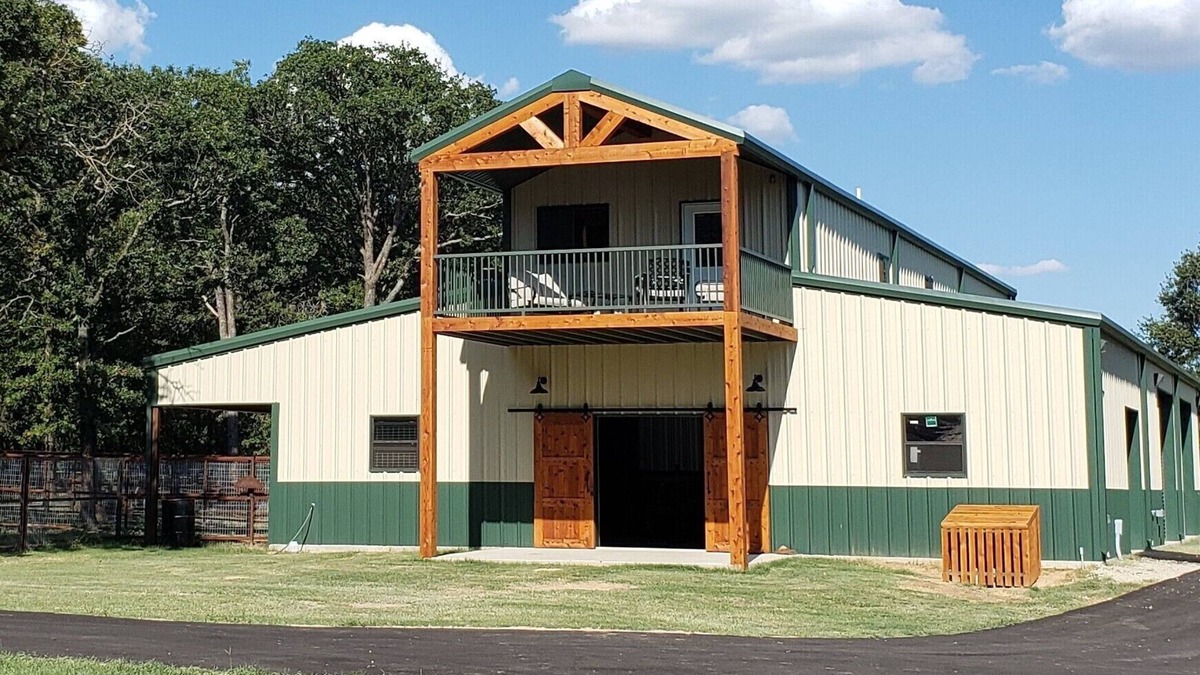 Wise County House | The Loft at Tipsy Toad Retreat - Horses Welcome!
