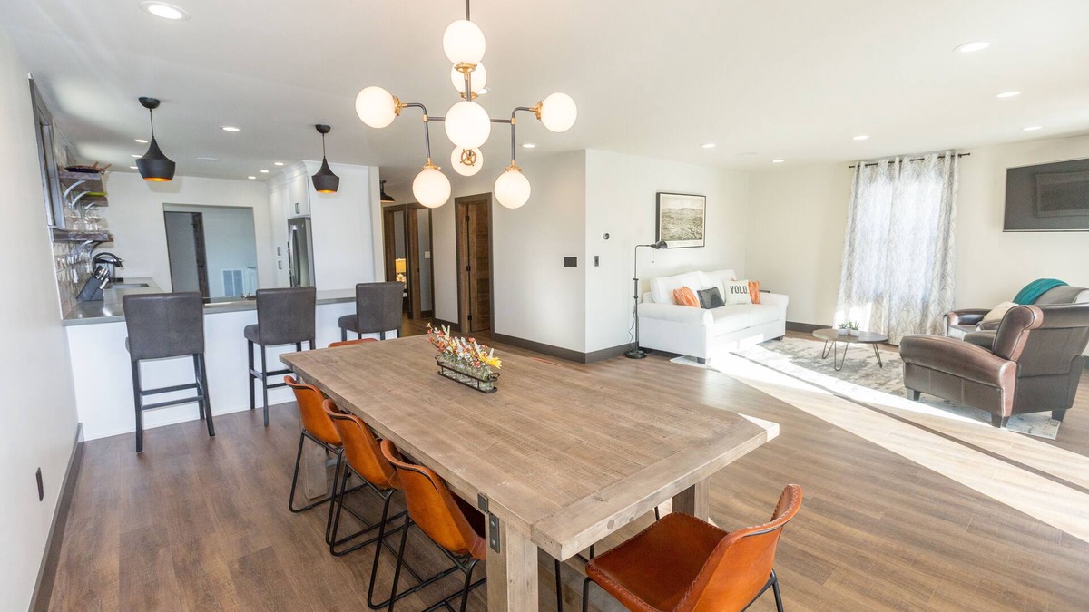 Walla Walla Apartment | The Loft on Birch, Downtown Walla Walla, sleek modern industrial Condo