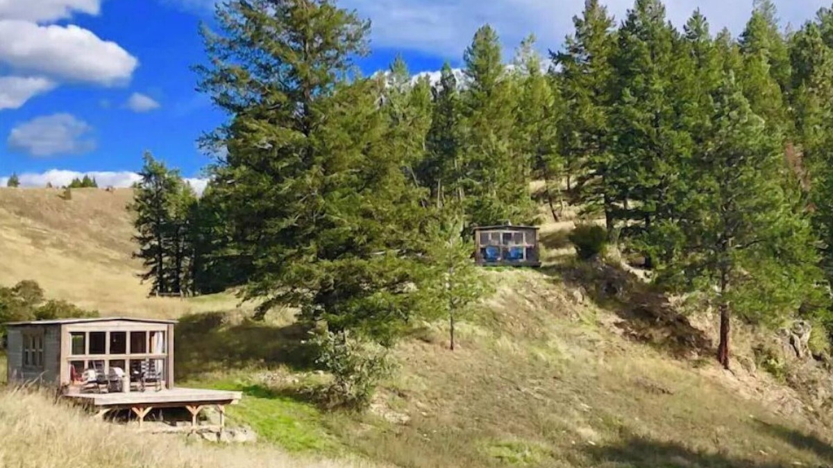Eureka Cabin | The Logger Cabin - Glamping on the Tobacco River