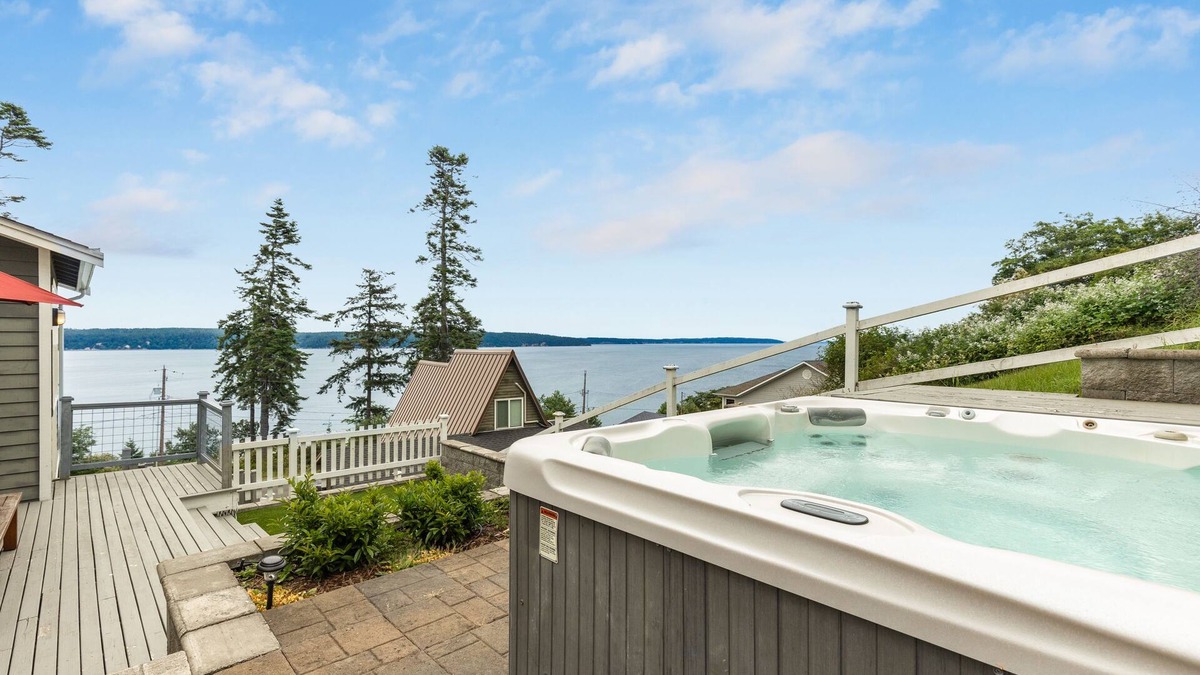 Greenbank House | The Lookout at Crane's Landing by AvantStay