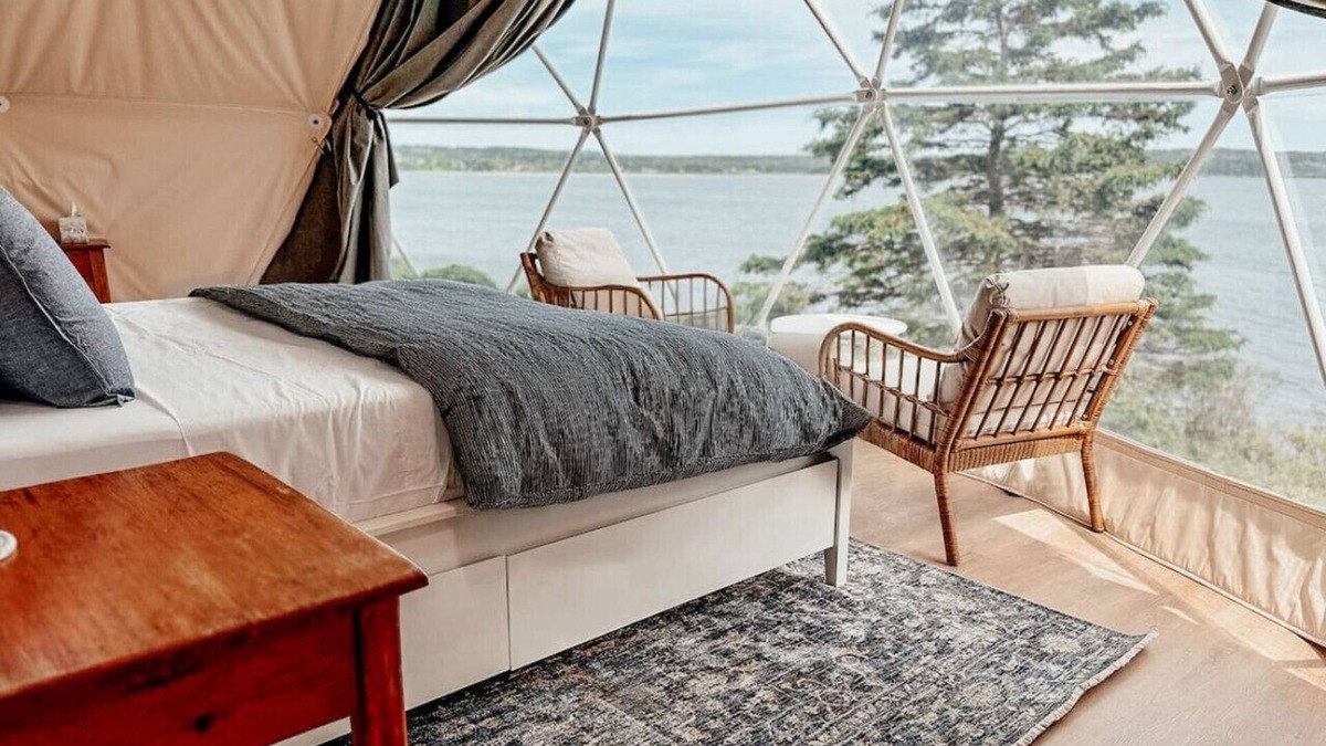 LaHave Apartment | The Lookout Dome Two - Private Hot Tub