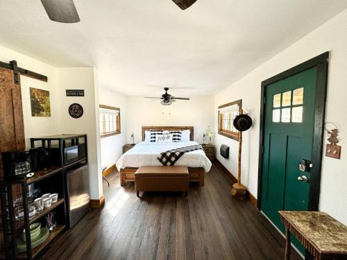 Grand Lake House | The Loose Moose Cabin #10 At Downtown Grand Lake