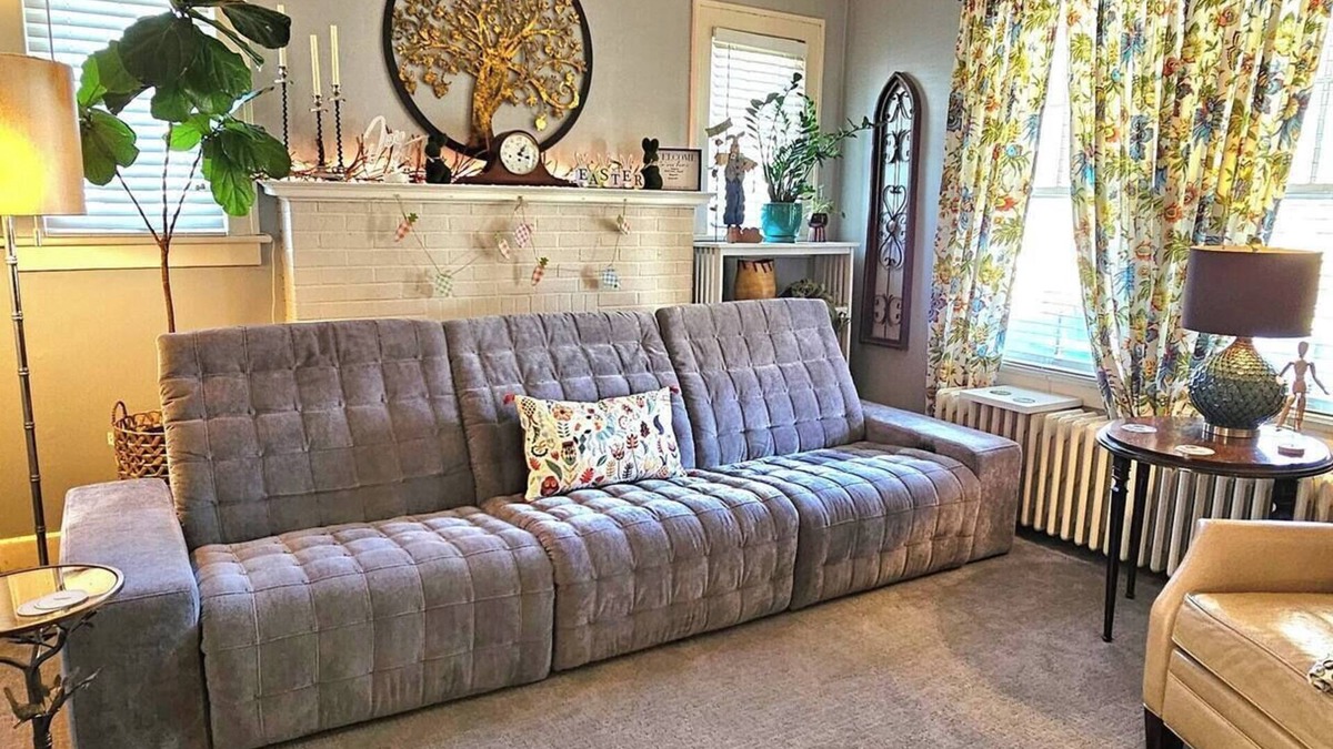 Waynesboro House | The Loriann , A Boutique Stay in a 1940's Home. New Sleep Number Bed!