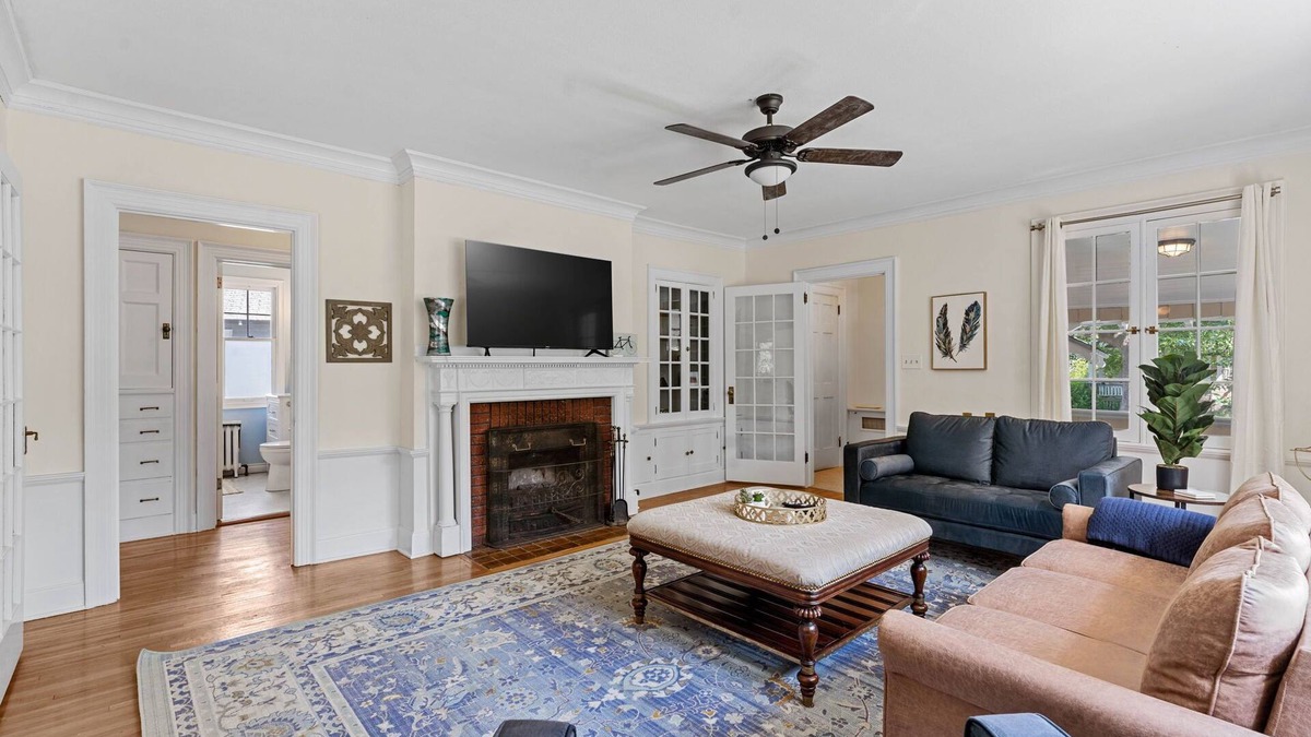 Manito House | The Lorraine at the Lilac Garden in Manito Park