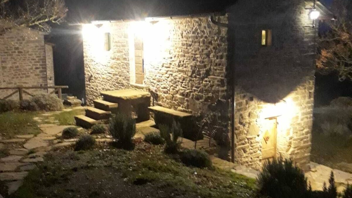 Pieve Santo Stefano House | The lovely apartment for only who are in love !