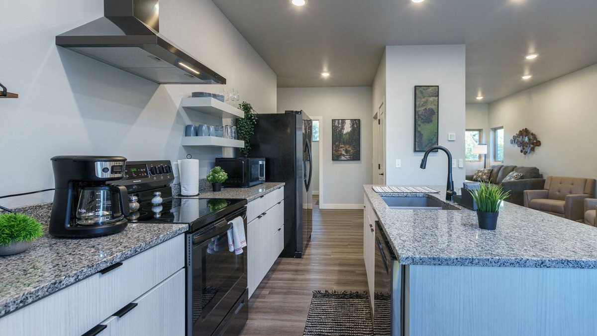 Spearfish House | The Lower Hillsview Loft
