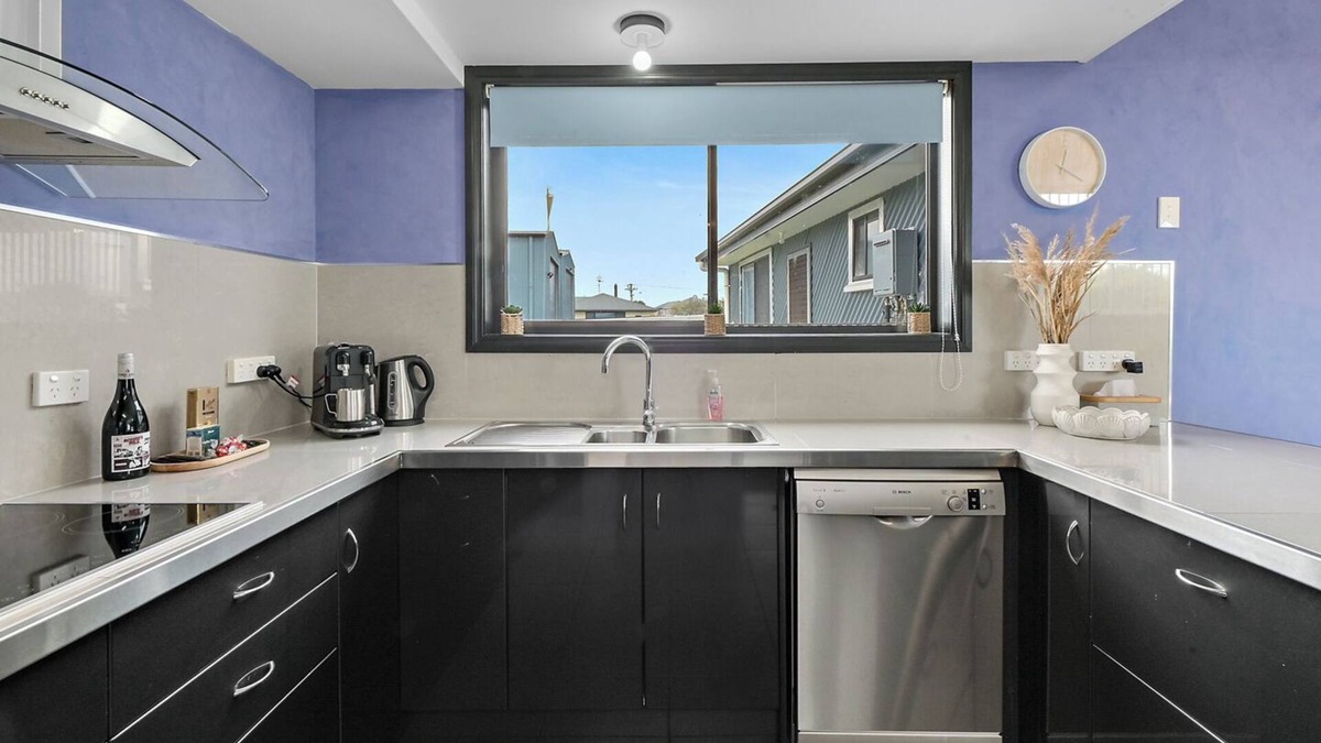 Akaroa House | The Lucky Shack - Pet Friendly