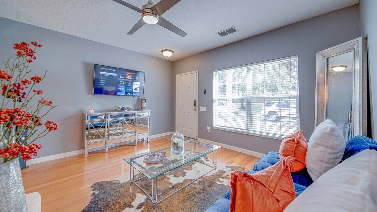 Lake Mary House | The Lux At Lake Mary in Quiet Gated Community.