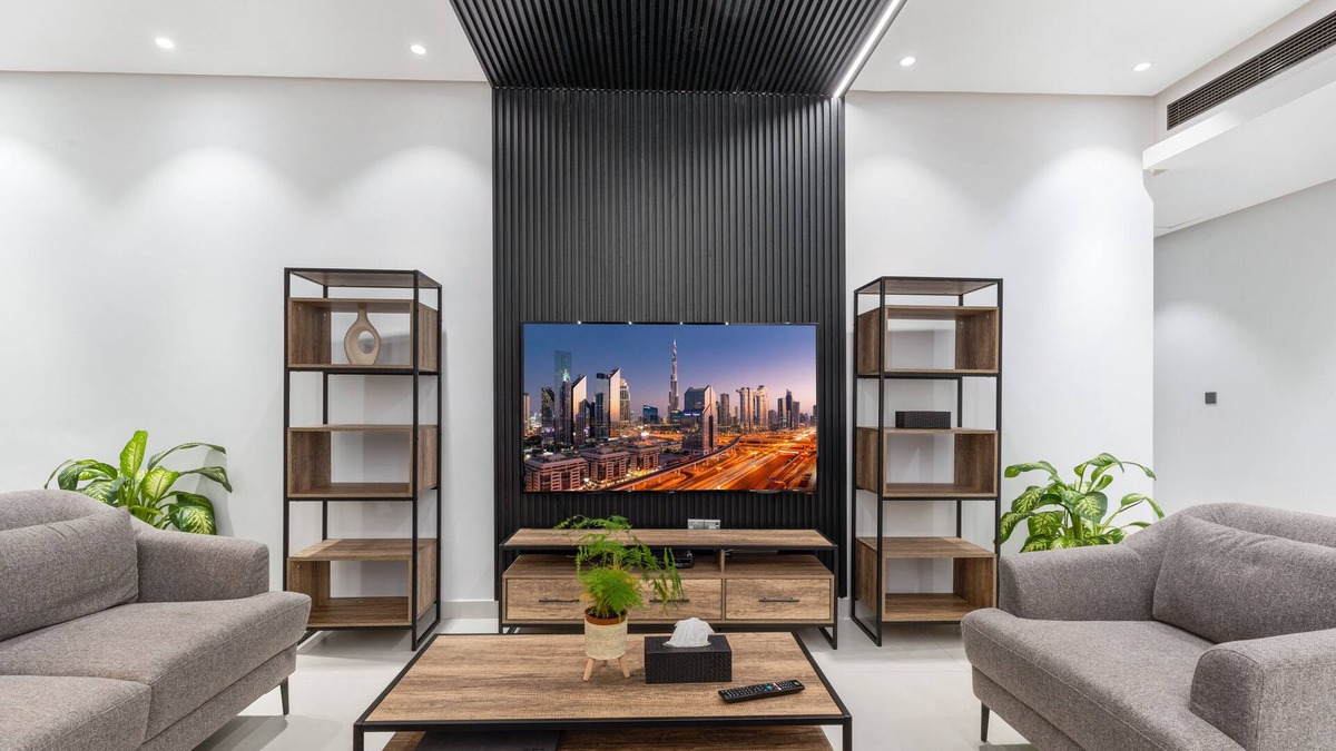 Sharjah Apartment | The Luxurious Sea View Apartment