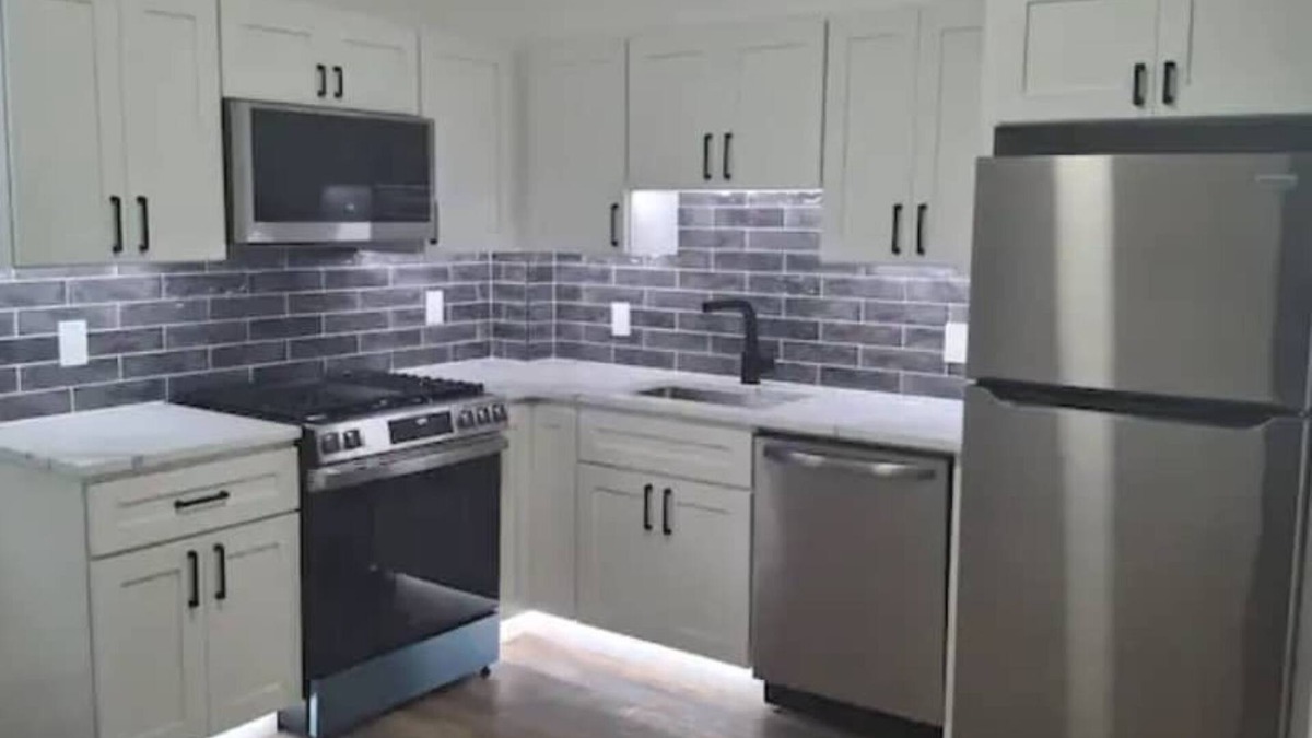 Providence Apartment | The Macro-Lux at Lower Atwells 2BR APT Ldry.DW "P"