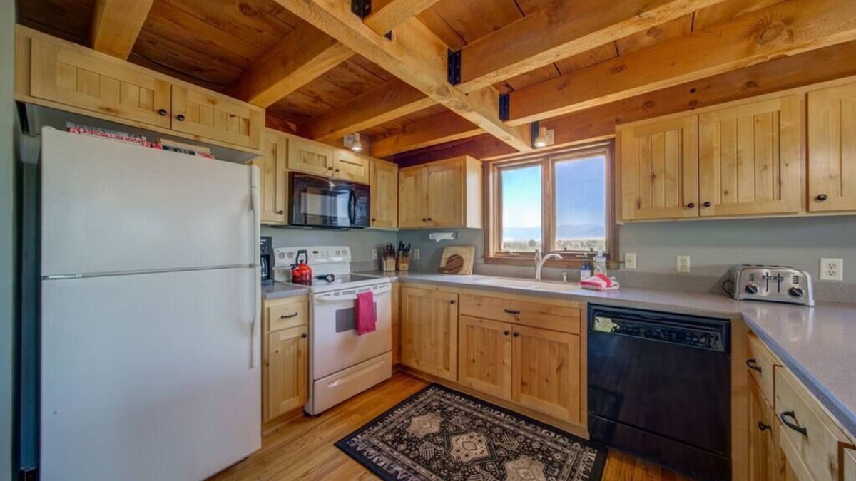 Shining Mountains House | The Madison River Overlook Cabin