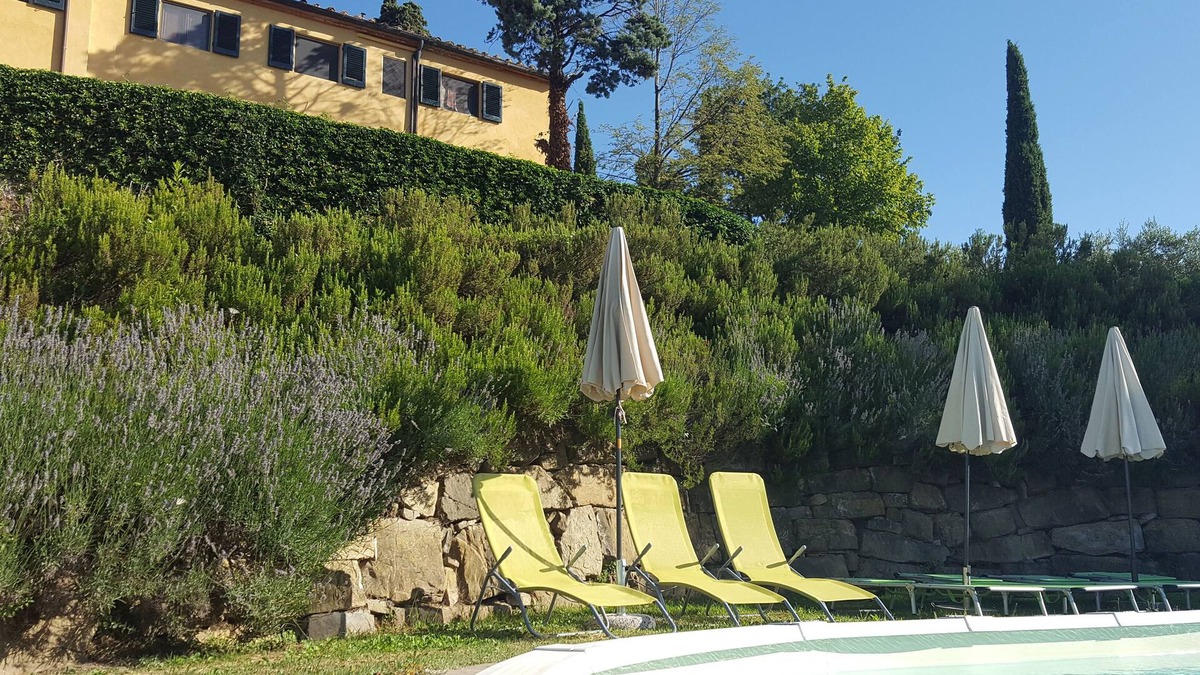 Pratolino Apartment | The Magnifico - Three bedroom holiday apartment in the beautiful Florentine hill