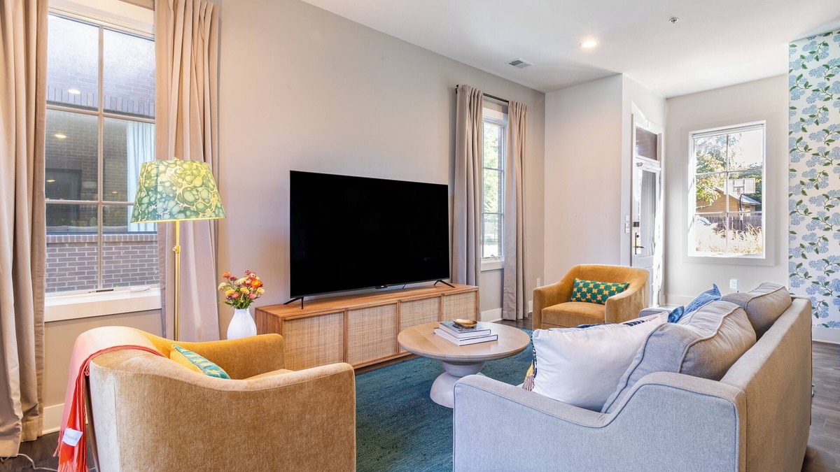 Germantown Apartment | The Magnolia #3 by AvantStay | Minutes to Downtown