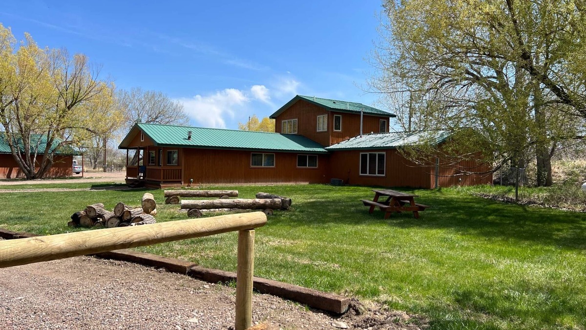 Big Horn County House | The Main Lodge at Three Mile