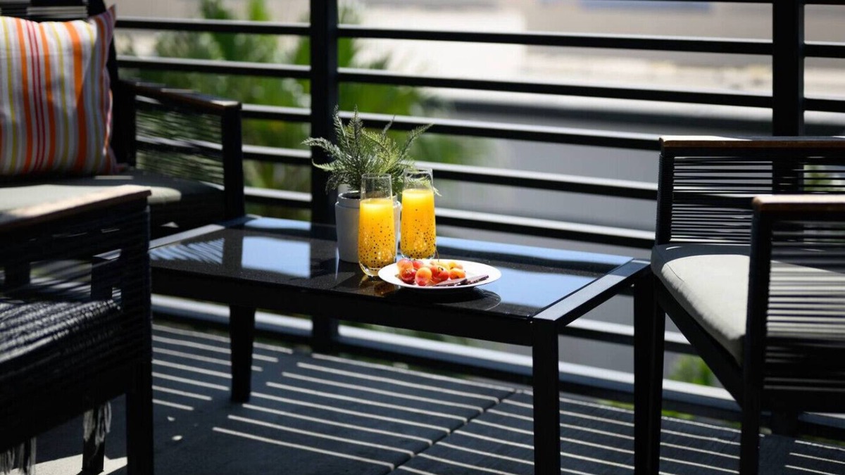 Santa Ana Apartment | The Mandarin @ Main Place