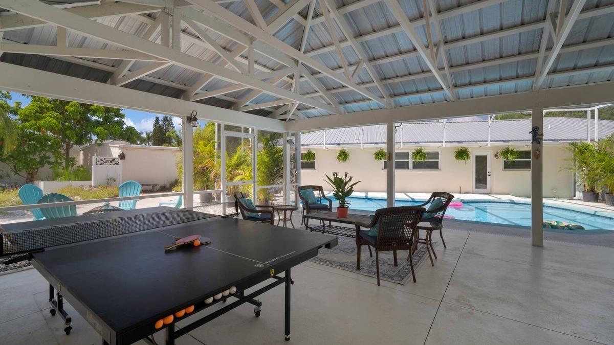 Palma Sola House | The Mangos Family Beach House