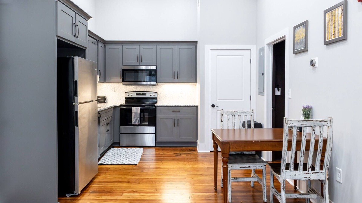 Cartersville Apartment | The Manhattan Loft 4