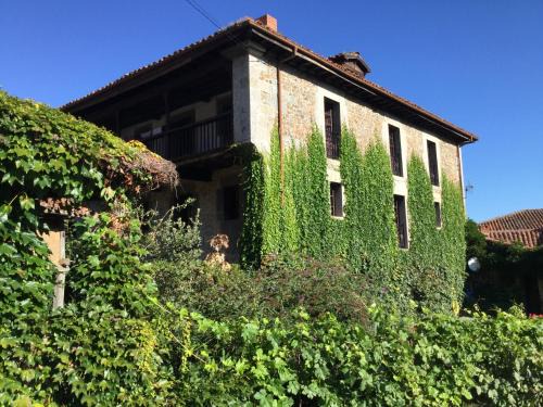 Basieda Villa | The Manor House