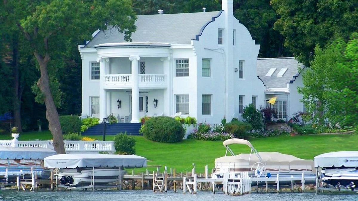 Green Lake House | The Manor on Green Lake