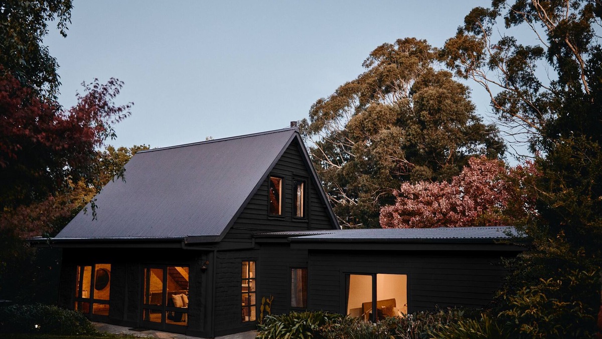 Robertson House | THE MAPLE LODGE Farm Stay - Alpacas, Pigs, Goats and Outdoor Pizza Oven