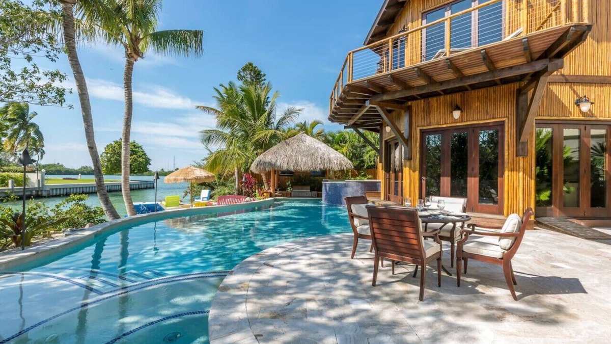 Marathon Apartment | The Marathon Retreat