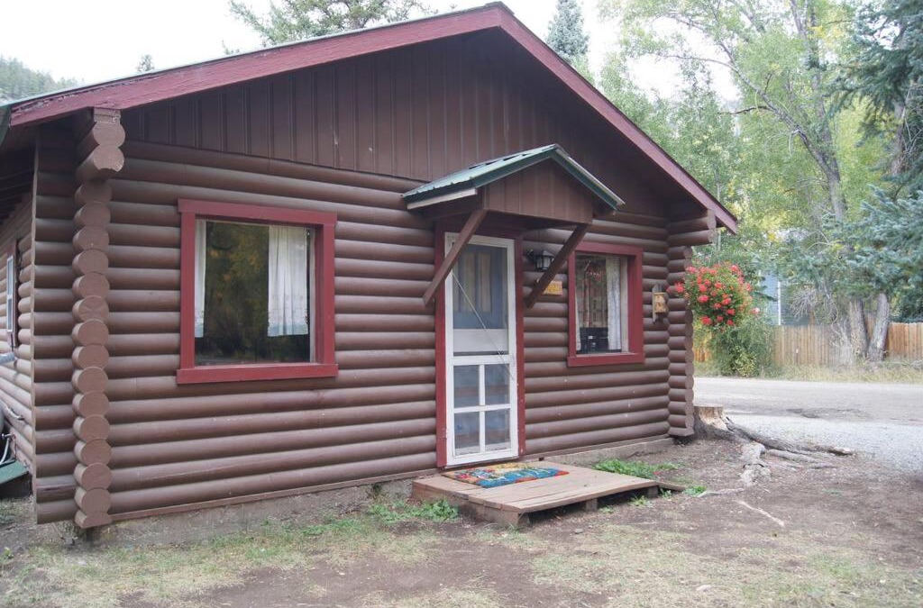 Lake City House | The Marigold Cabin with Mountain Views