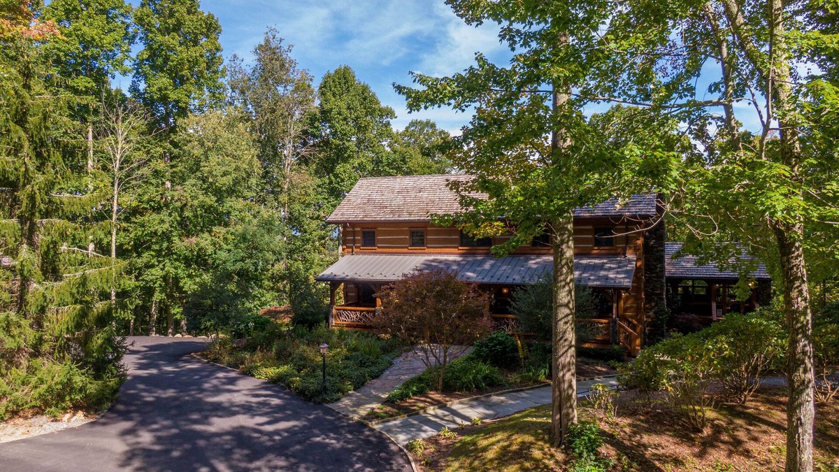 Banner Elk House | The Matney Ridge Estate- home with hot tub and firepit