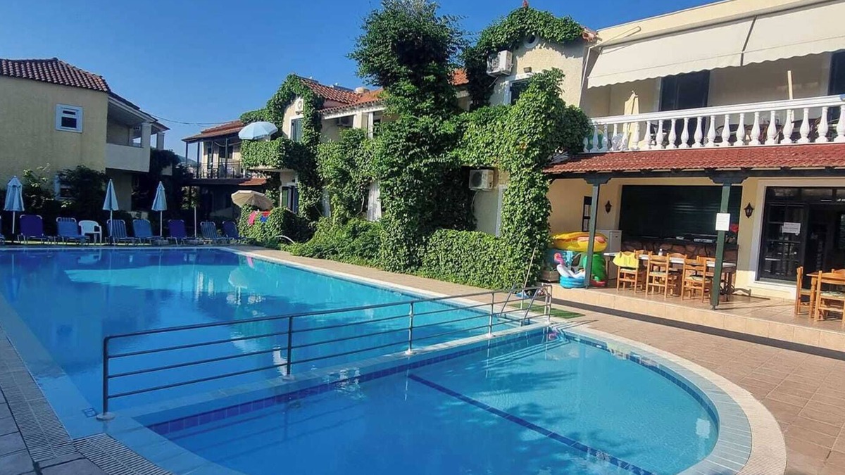 Moraitika Apartment | The Mayflower Studios & Apartments