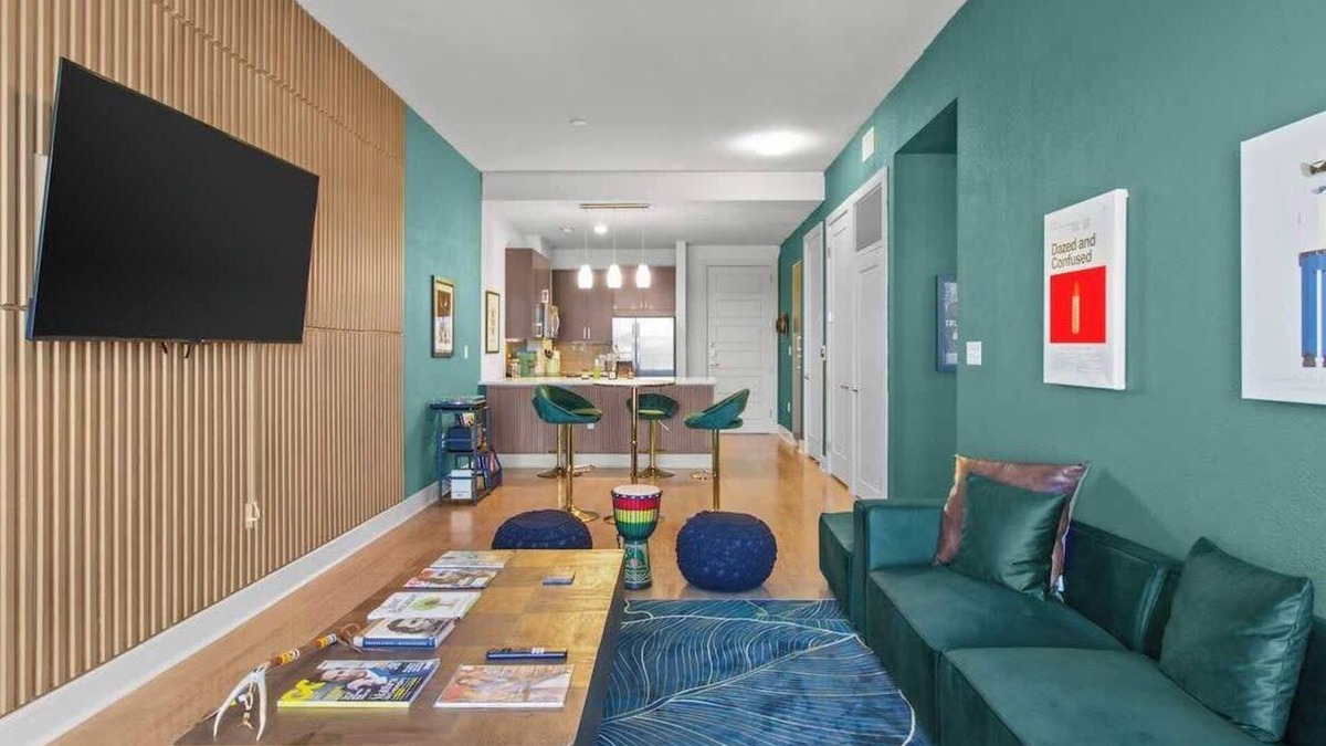 West End Apartment | The McConaughey Flat ATX 1BR/1BA