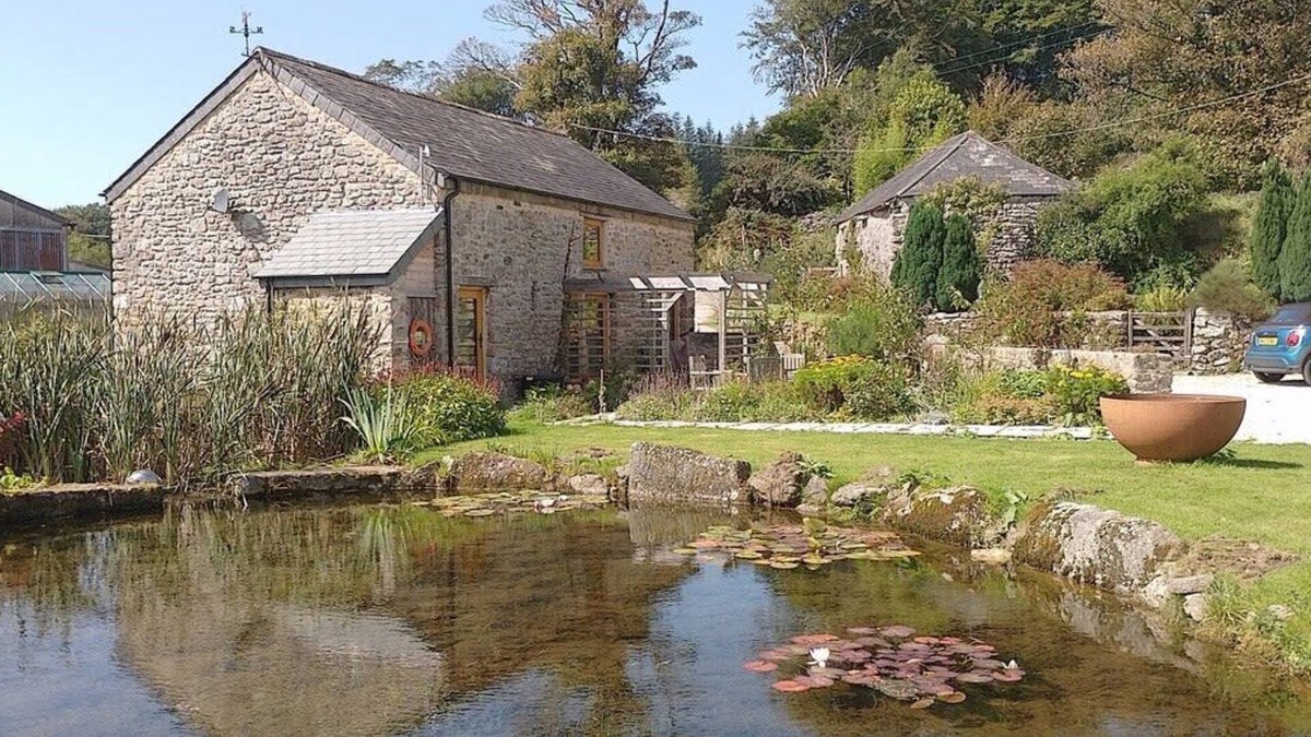 Yelverton House | The Meeting House Sum
