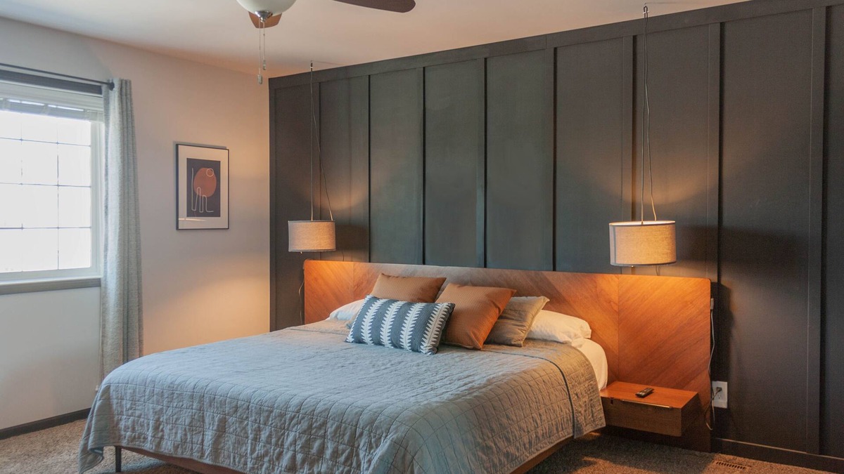 West Fargo House | The MikkonINN - Modern 3 bed home by The Lights