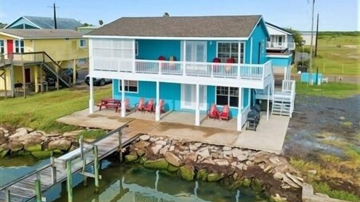 Port Mansfield House | The Miller Home. Four Bedroom, Four Bath. Private Fishing Pier.