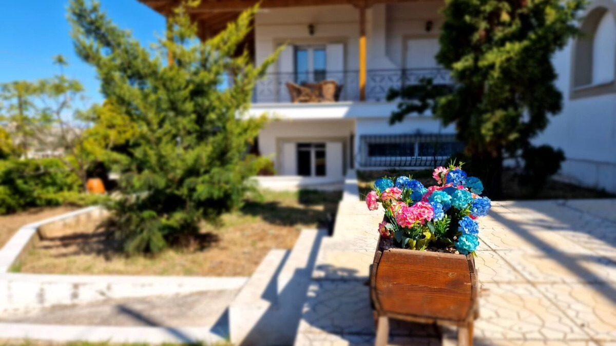 Ormos Agiou Ioannou House | The Mirador Boutique Villa with Scenic Sea View