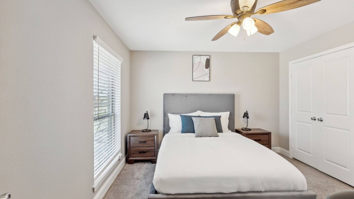 South Arlington Apartment | The Mirage 248 I Comfy 1 Bed 1 Bath
