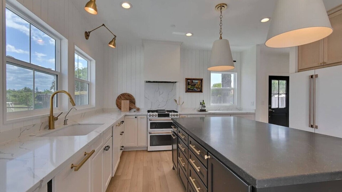 Yuba City House | The Modern Farmhouse on an Acre