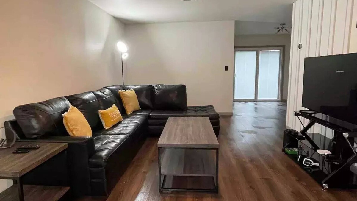 Blytheville Apartment | The Modern Hideaway