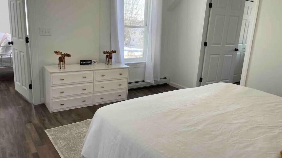 Oakland House | The Modern Maine Retreat
