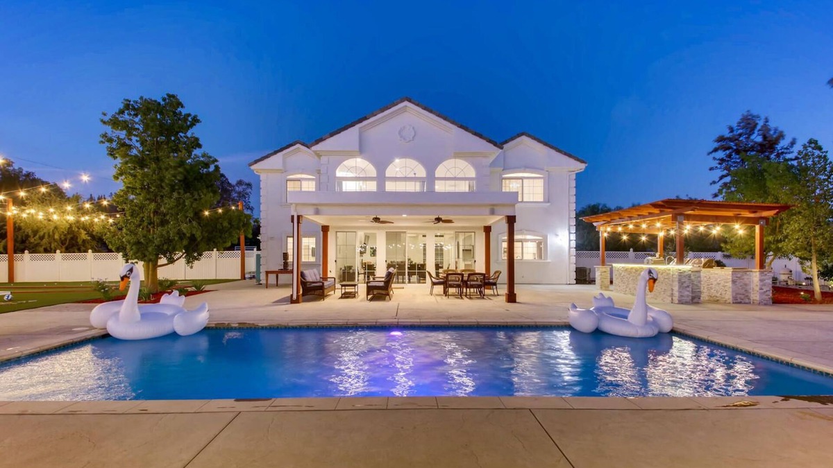 Temecula Villa | The Most Popular Vacation Rental in Wine Country!