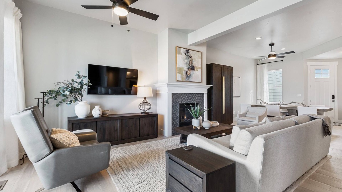 Loveland House | The Mountain View Townhome