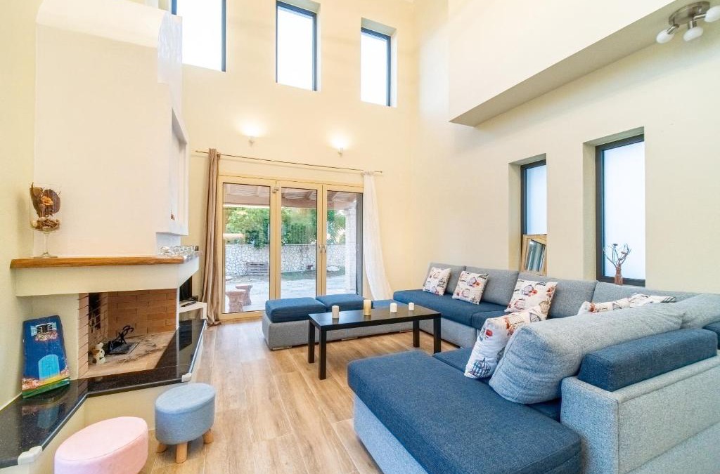 Aleimmatades Apartment | The Mountain Villa