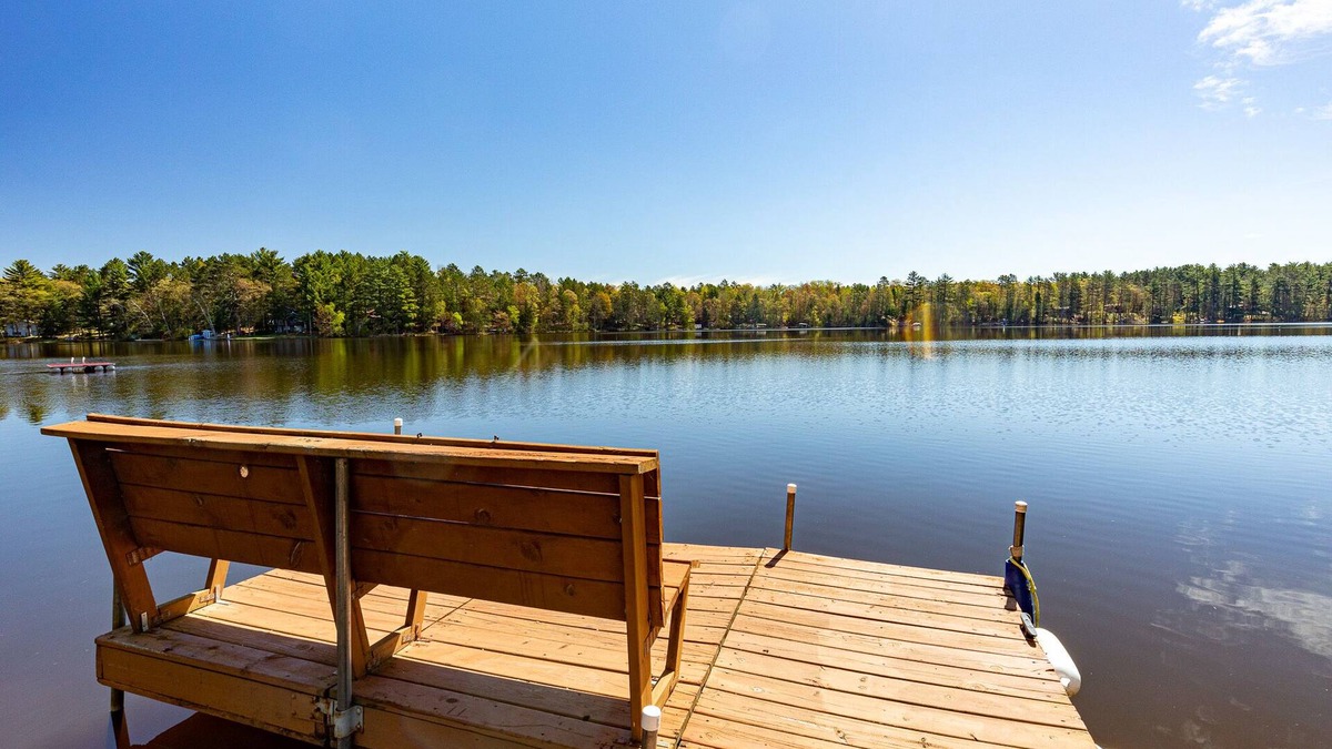 Tomahawk House | The Muskie Barn - Northwoods Sunrise Lakehouse