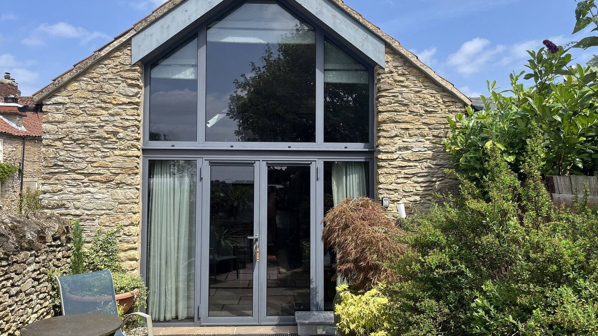 Sawdon Cottage | THE NAIL SHED, pet friendly, country holiday cottage in East Ayton